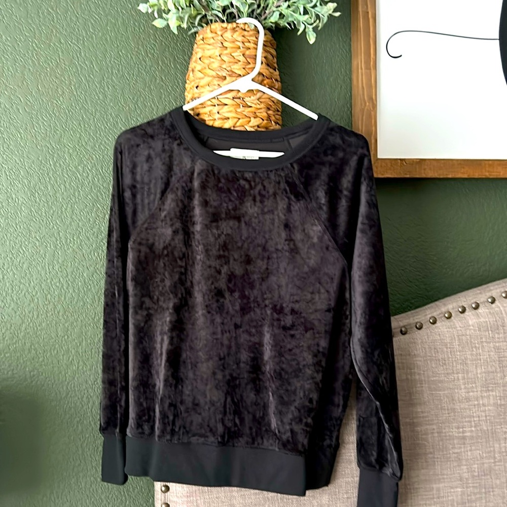 Lou and Grey Loft velvet shirt